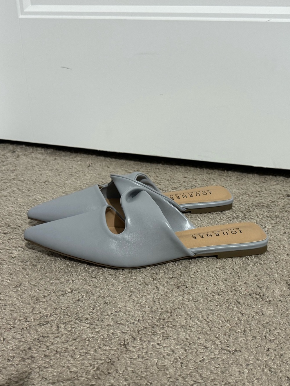 Pretty Journee Collection size 6.5 gray Giada slip in knot top shoes mules new